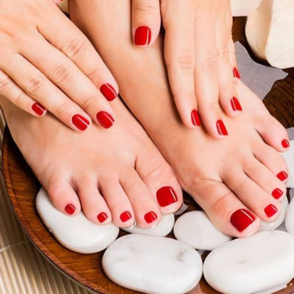 Manicure & pedicure